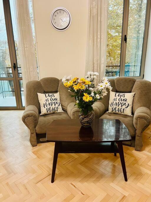 Spacious 2 Bedrooms In The Center Of Jerevan Eksteriør billede
