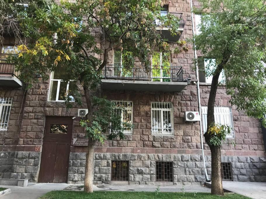 Spacious 2 Bedrooms In The Center Of Jerevan Eksteriør billede