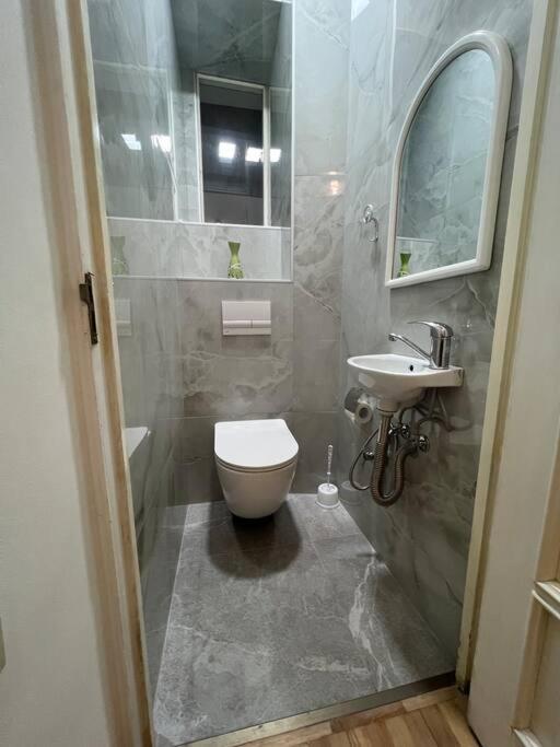 Spacious 2 Bedrooms In The Center Of Jerevan Eksteriør billede