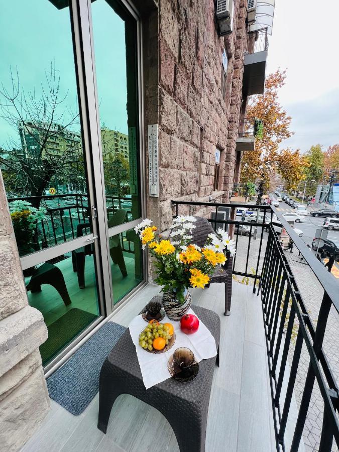Spacious 2 Bedrooms In The Center Of Jerevan Eksteriør billede