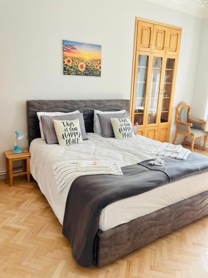 Spacious 2 Bedrooms In The Center Of Jerevan Eksteriør billede